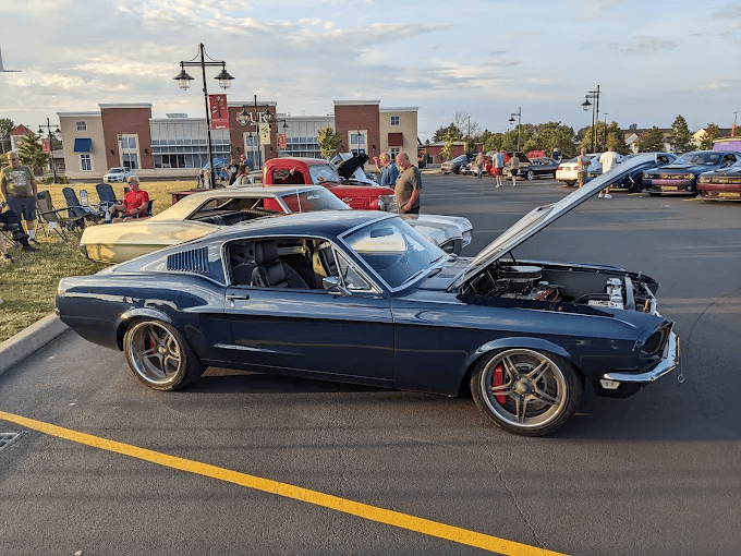 Car Cruise Nights Return to BayTowne Plaza