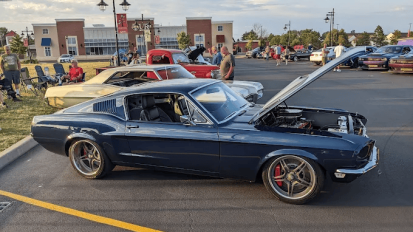 Car Cruise Nights Return to BayTowne Plaza